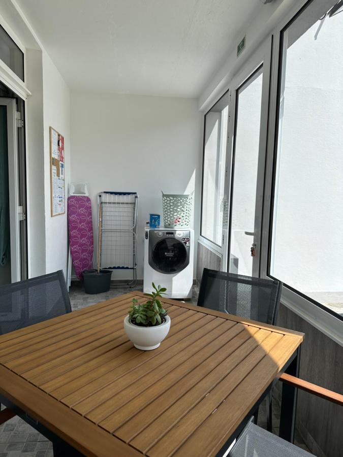 Paradise Apartments I Санта Круз да Флорес Екстериор снимка